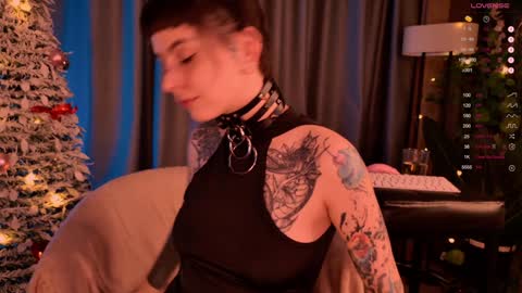 Snapshot of mika_moon_ chatting on December 30, 2024, 2:42 am mika_moon_ online show from December 30, 2024, 2:42 am