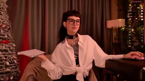 Snapshot of mika_moon_ chatting on December 30, 2024, 9:40 pm mika_moon_ online show from December 30, 2024, 9:40 pm