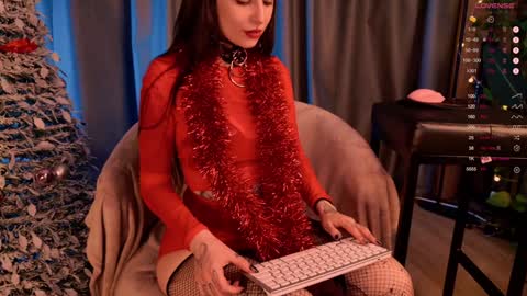 Snapshot of mika_moon_ chatting on January 1, 2025, 2:09 am mika_moon_ online show from January 1, 2025, 2:09 am