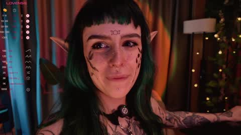 Snapshot of mika_moon_ chatting on February 2, 2025, 8:02 am mika_moon_ online show from February 2, 2025, 8:02 am