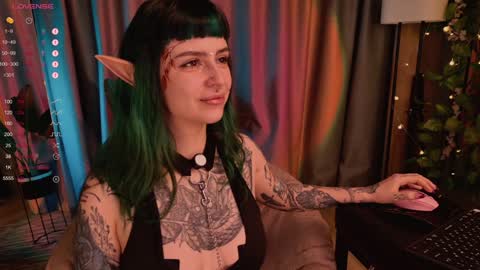 Snapshot of mika_moon_ chatting on February 2, 2025, 11:32 pm mika_moon_ online show from February 2, 2025, 11:32 pm