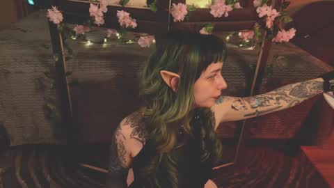 Snapshot of mika_moon_ chatting on February 19, 2025, 2:55 pm mika_moon_ online show from February 19, 2025, 2:55 pm