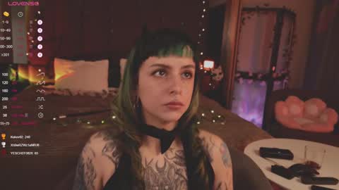 Snapshot of mika_moon_ chatting on February 21, 2025, 7:21 pm mika_moon_ online show from February 21, 2025, 7:21 pm