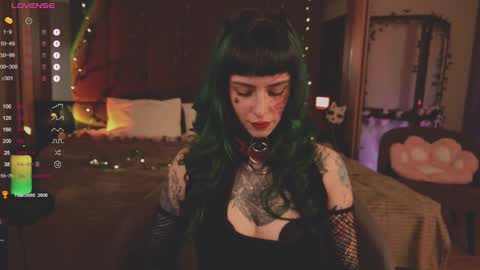 Snapshot of mika_moon_ chatting on February 25, 2025, 6:53 pm mika_moon_ online show from February 25, 2025, 6:53 pm