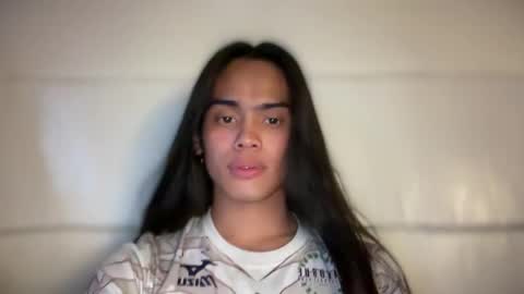 Snapshot of mika_pedersen chatting on May 4, 2026, 2:40 am mika_pedersen online show from May 4, 2026, 2:40 am