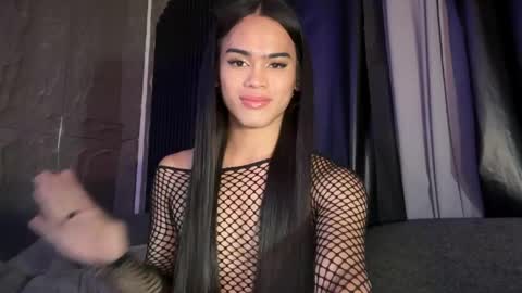 Snapshot of mika_pedersen chatting on May 24, 2026, 9:14 am mika_pedersen online show from May 24, 2026, 9:14 am