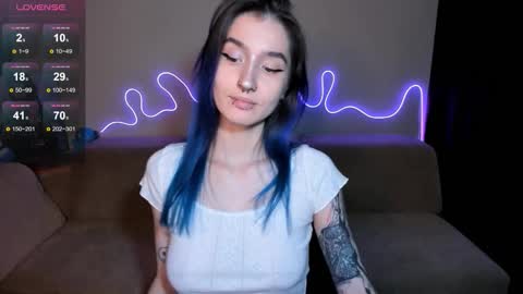 Mika online show from September 20, 2025, 5:03 pm