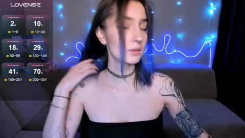 Mika online show from December 17, 2025, 12:33 pm