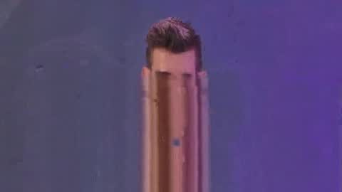 mikael online show from March 23, 2026, 7:51 pm