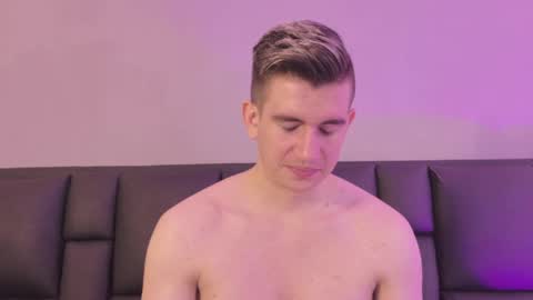 mikael online show from April 3, 2026, 3:15 am