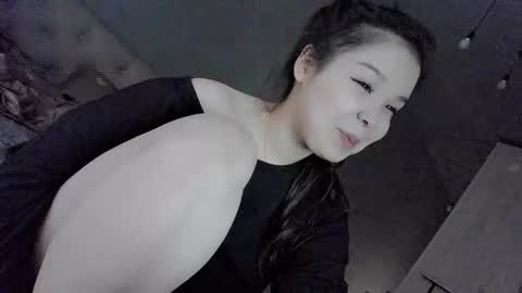 Snapshot of mikasssu chatting on February 13, 2025, 11:50 am mikasssu online show from February 13, 2025, 11:50 am