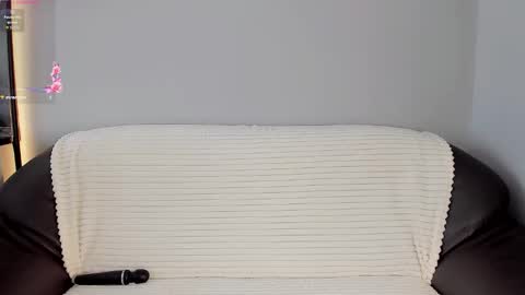 Snapshot of mikasssu chatting on October 25, 2025, 10:56 am mikasssu online show from October 25, 2025, 10:56 am