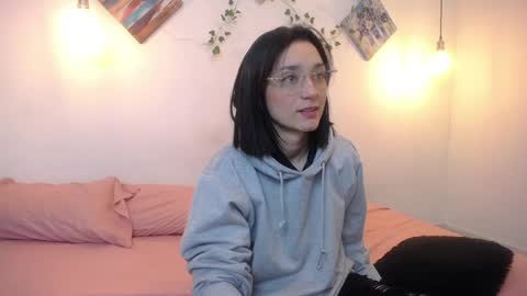 Snapshot of mikaza_akerman chatting on June 4, 2026, 1:50 pm mikaza online show from June 4, 2026, 1:50 pm