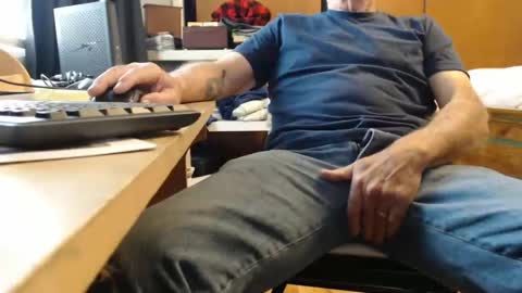 mike694fun online show from November 17, 2025, 3:07 pm