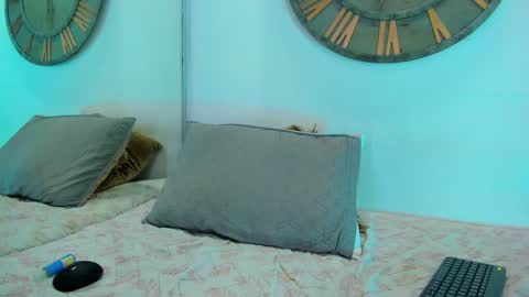 Snapshot of mike_0233 chatting on February 5, 2025, 7:07 am Mike 0233 online show from February 5, 2025, 7:07 am