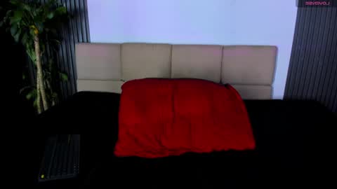 Snapshot of mike_0233 chatting on February 25, 2025, 7:31 am Mike 0233 online show from February 25, 2025, 7:31 am