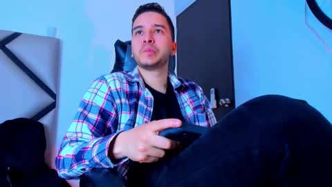 Mike online show from November 7, 2025, 12:27 pm
