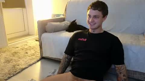 Snapshot of mike___magic chatting on June 16, 2026, 2:03 am Mike Magic online show from June 16, 2026, 2:03 am