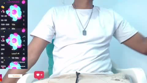 Snapshot of mike_black_22 chatting on April 4, 2026, 3:31 pm Mike online show from April 4, 2026, 3:31 pm
