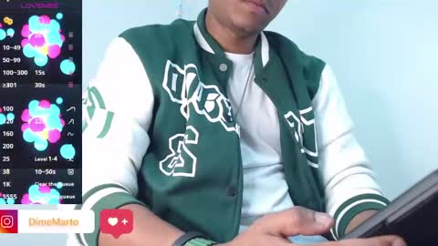 Snapshot of mike_black_22 chatting on April 11, 2026, 11:03 am Mike online show from April 11, 2026, 11:03 am