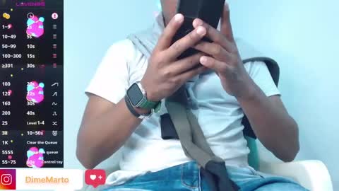 Snapshot of mike_black_22 chatting on April 17, 2026, 4:32 pm Mike online show from April 17, 2026, 4:32 pm