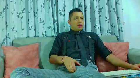 mike_fetiche online show from November 20, 2025, 6:46 am