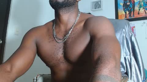 Snapshot of mike_kingcum chatting on January 5, 2025, 4:58 am mike online show from January 5, 2025, 4:58 am