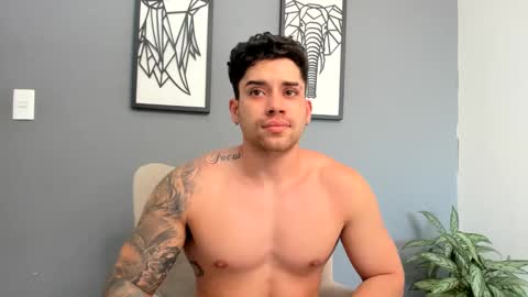 Snapshot of mike_montoya chatting on December 10, 2024, 5:55 pm Mike Montoya online show from December 10, 2024, 5:55 pm