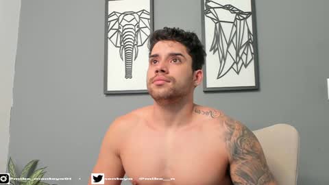 Snapshot of mike_montoya chatting on December 16, 2024, 12:49 pm Mike Montoya online show from December 16, 2024, 12:49 pm