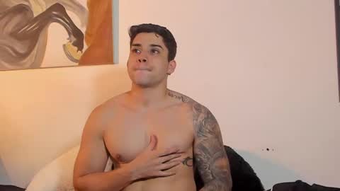 Snapshot of mike_montoya chatting on February 12, 2025, 5:15 am Mike Montoya online show from February 12, 2025, 5:15 am