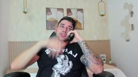 Snapshot of mike_montoya chatting on October 9, 2025, 10:08 pm Mike Montoya online show from October 9, 2025, 10:08 pm