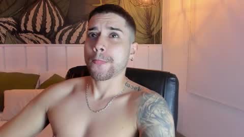 Snapshot of mike_montoya chatting on November 20, 2025, 5:07 am Mike Montoya online show from November 20, 2025, 5:07 am