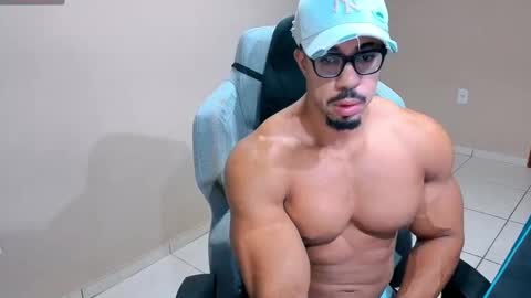 Snapshot of mikehotk chatting on November 8, 2025, 11:10 am mikehotk online show from November 8, 2025, 11:10 am