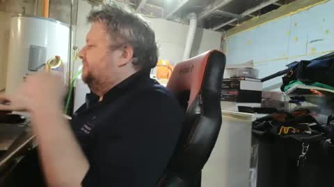 mikejws online show from October 3, 2025, 6:16 pm