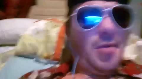 Snapshot of mikemike11k chatting on February 2, 2025, 3:32 am mikemike11k online show from February 2, 2025, 3:32 am