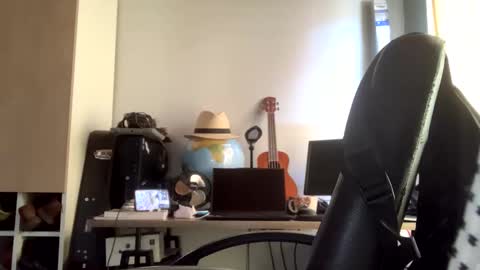 Snapshot of miker1239 chatting on January 3, 2025, 1:14 pm miker1239 online show from January 3, 2025, 1:14 pm