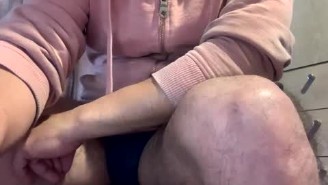 Snapshot of miker1239 chatting on October 13, 2025, 4:07 pm miker1239 online show from October 13, 2025, 4:07 pm