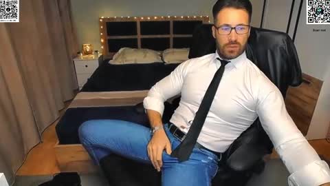 Mike    online show from December 9, 2024, 12:08 pm