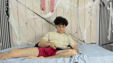 Snapshot of mikey_banji chatting on November 1, 2025, 9:06 pm mikey_banji online show from November 1, 2025, 9:06 pm