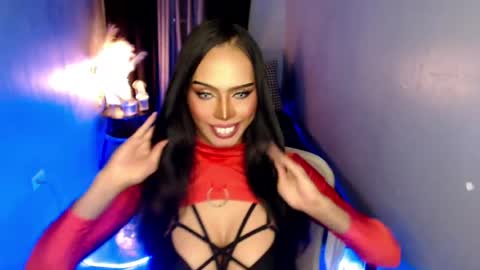 Mistress MikeyAlawi online show from June 1, 2026, 6:15 am