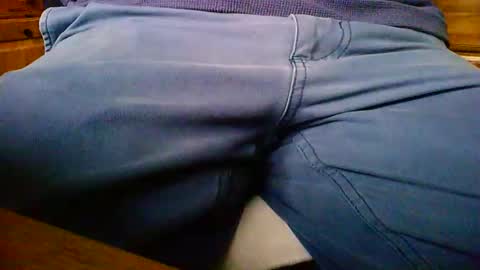 Snapshot of mikeybed chatting on February 9, 2026, 9:46 am mikeybed online show from February 9, 2026, 9:46 am