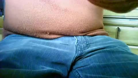 Snapshot of mikeybed chatting on March 17, 2026, 1:14 pm mikeybed online show from March 17, 2026, 1:14 pm