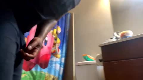 Snapshot of mikeyblunt chatting on January 13, 2025, 10:25 am mikeyblunt online show from January 13, 2025, 10:25 am