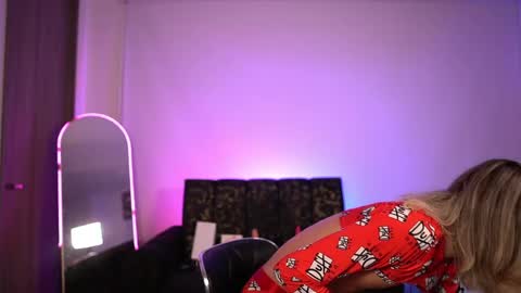 mikeymorningstar online show from April 25, 2026, 9:23 pm