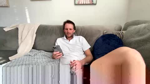 Snapshot of mikeywhite123 chatting on March 3, 2026, 10:04 pm mikeywhite123 online show from March 3, 2026, 10:04 pm