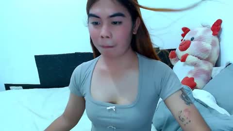 Snapshot of mikhaylaanderson chatting on May 4, 2026, 4:19 am Mikhayla online show from May 4, 2026, 4:19 am