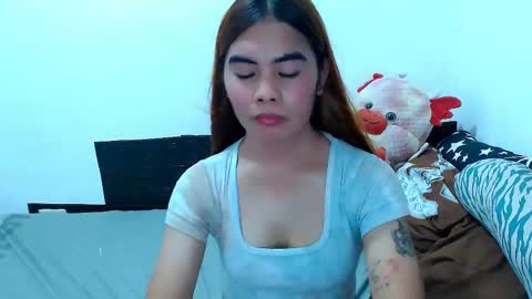 Snapshot of mikhaylaanderson chatting on May 7, 2026, 4:40 am Mikhayla online show from May 7, 2026, 4:40 am