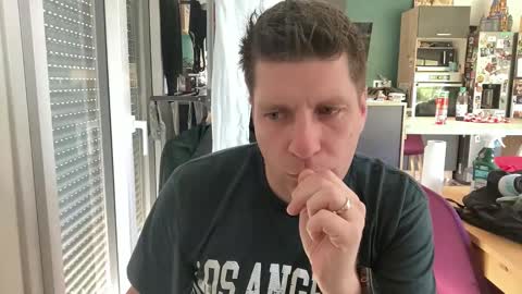 miklp8463 online show from March 10, 2026, 7:57 am