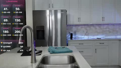 Mikaylah online show from January 6, 2025, 3:20 am