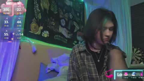 Snapshot of miko_meow chatting on November 16, 2025, 8:53 am Miko online show from November 16, 2025, 8:53 am